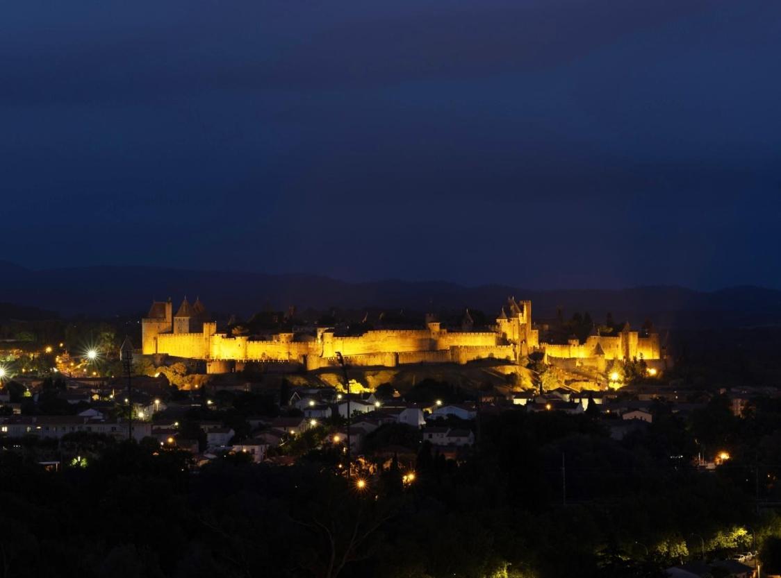 Panorama Suite & Spa Carcassonne Exterior photo